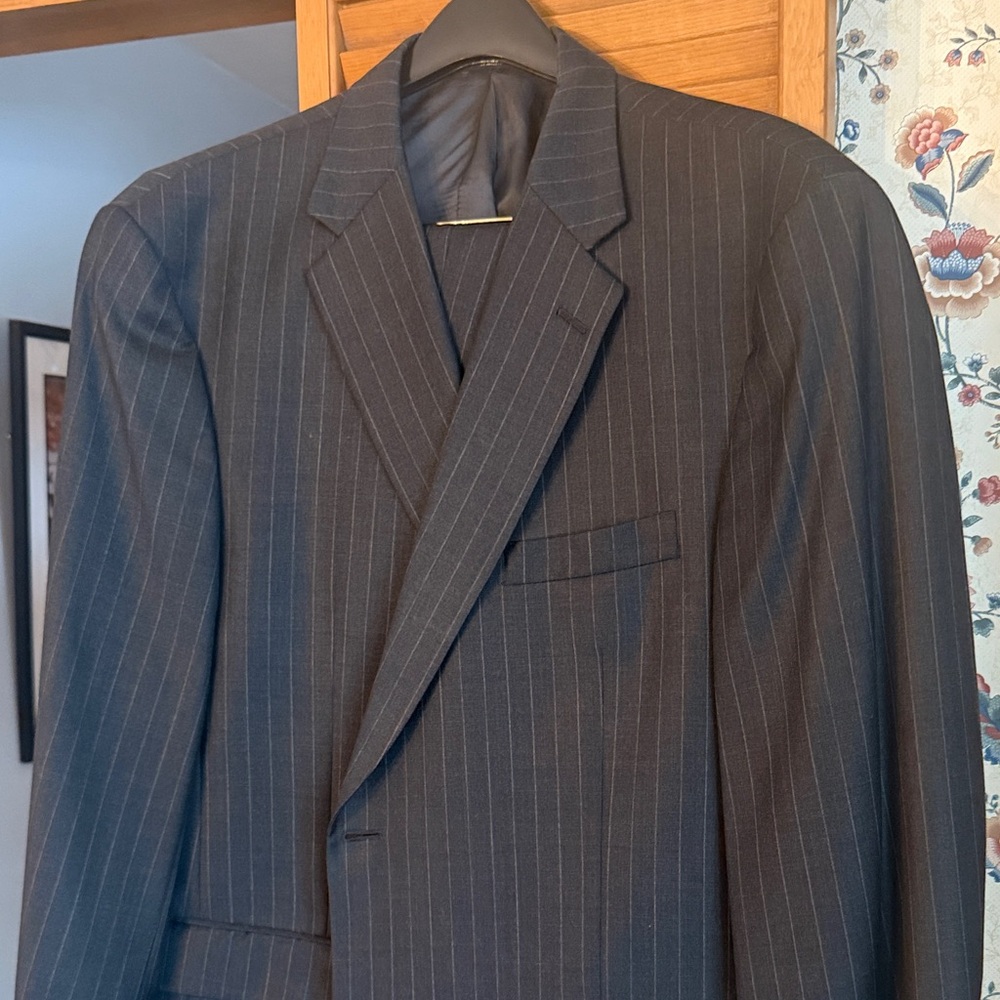 Hart Schaffner Marx Charcoal Pinstripe Suit Jacket - Picture 4 of 7